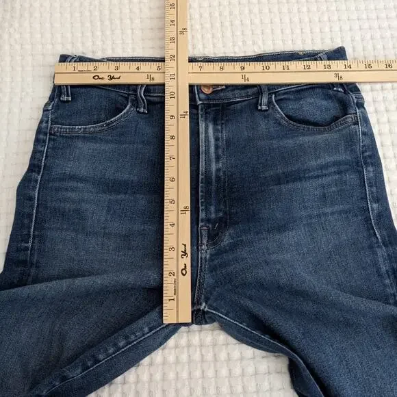 mother the hustler ankle frayed jeans in home movies - flawed - Picture 12 of 16